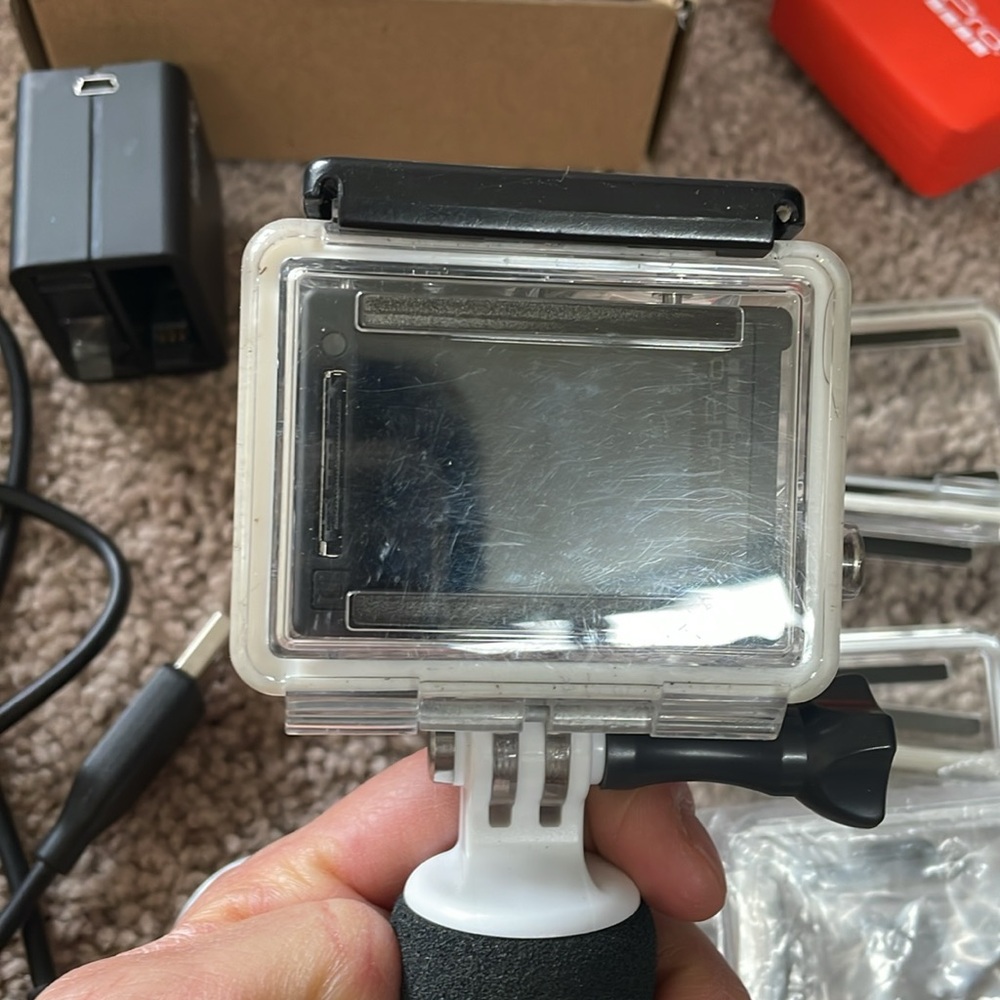 GoPro hero 4 bundle - Picture 3 of 7